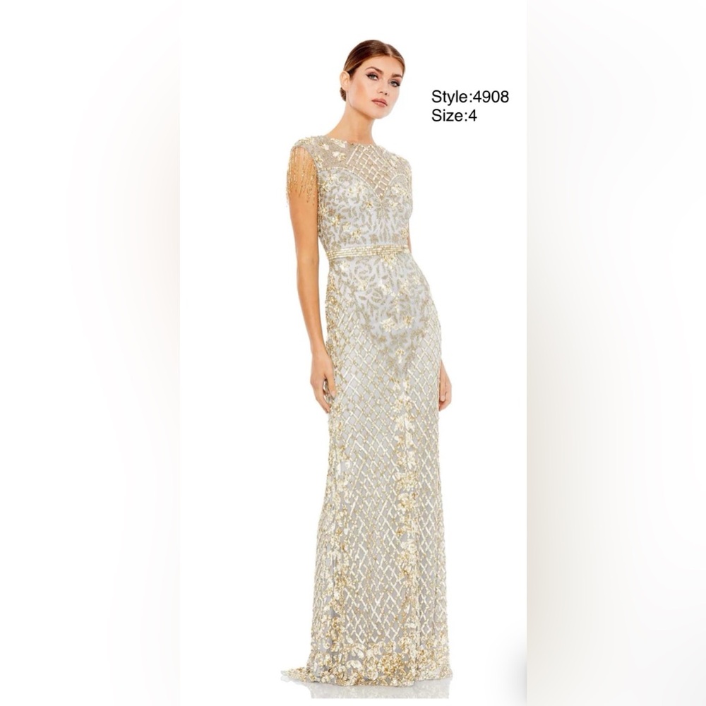 NWT but flawed Mac Duggal Gold Maxi Gown with Crew Neck and Sleeveless Design
